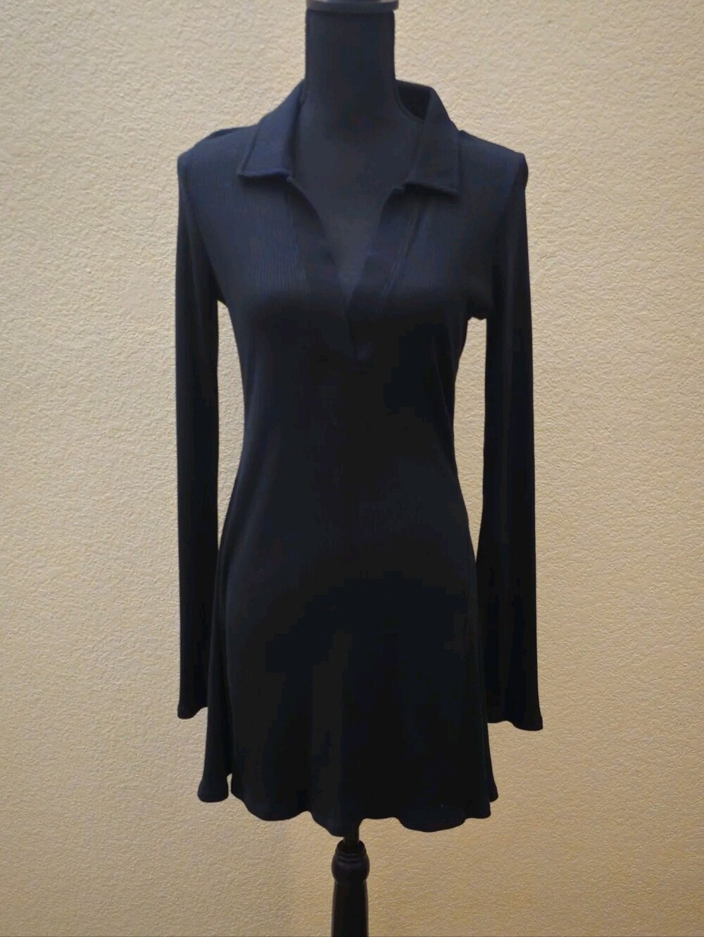 American Eagle Black Ribbed Long Sleeve Top